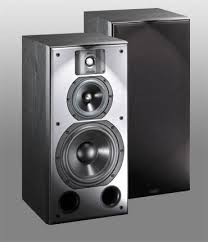 Diffusori da pavimento
3 vie da scaffale,
woofer 230 mm