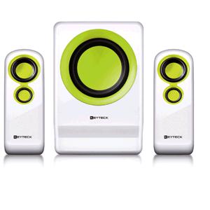 Set di altoparlanti 2.1 con subwoofer potenza totale di 16W RMS.
I
Dotato di unità di controllo musicale con cavo per regolare il volume.