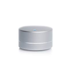 tweety è il mini speaker ricaricabile , dall'innovativo ed esclusivo design che consente una risposta di bassi davvero potente e una straordinaria qualità del suono. 12 ore Dimensioni: diametro 50 mm. Peso: 80 gr. Riproduzione audio: risposta in frequenza